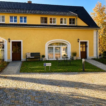 Appartement Alter Gutshof Kromlau 2, Blick Auf Schloss, Naehe Rakotzbruecke, Hunde Willkommen *
