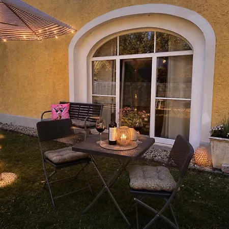 Alter Gutshof Kromlau 2, Blick Auf Schloss, Naehe Rakotzbruecke, Hunde Willkommen Appartement